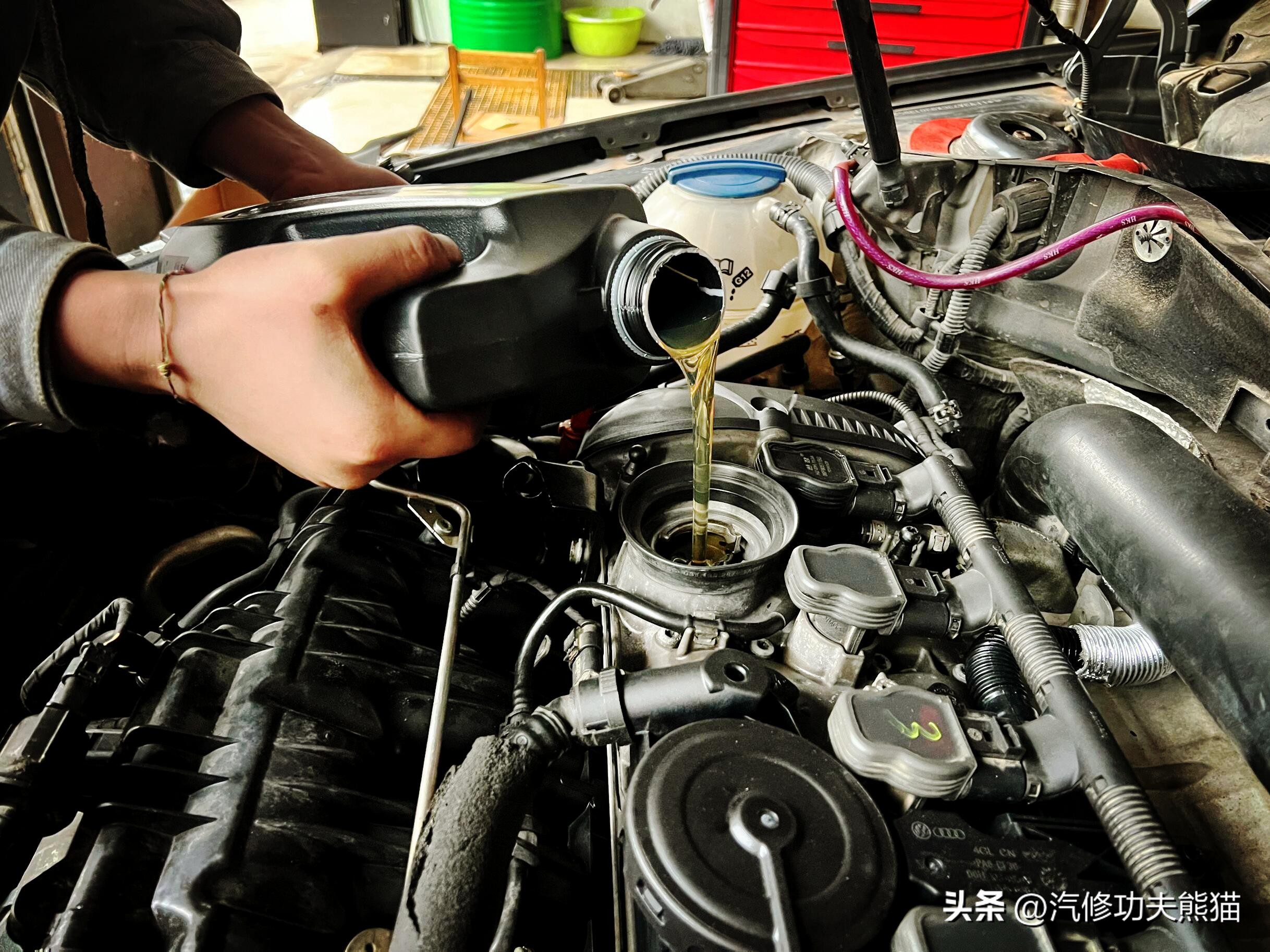 父亲老车翻新修复,父亲去世留下了的车去翻新