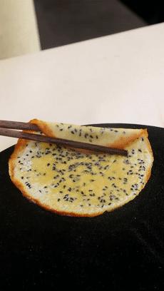 做好吃的小零食不用鸡蛋用平底锅,自制网红小零食平底锅