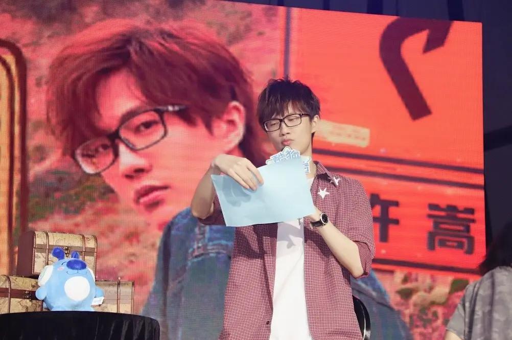 许嵩有文化的歌曲,许嵩风华绝代