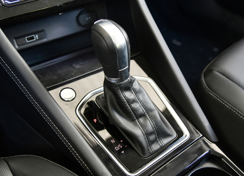 大众捷达和本田锋范,开了8年的锋范换皓影