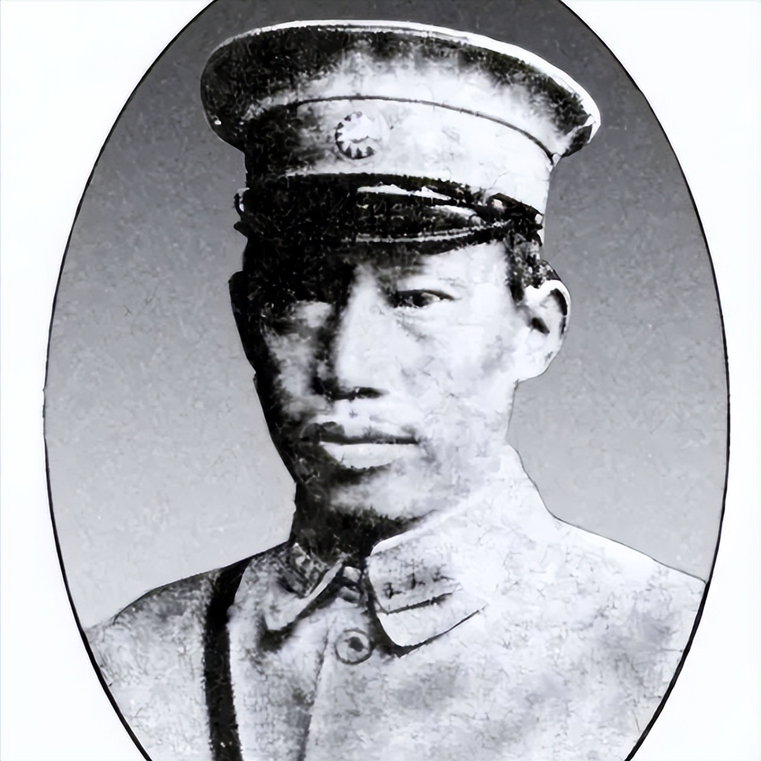 彭德怀问毛主席：你一天军校没上过，为何能把敌人打得落花流水？