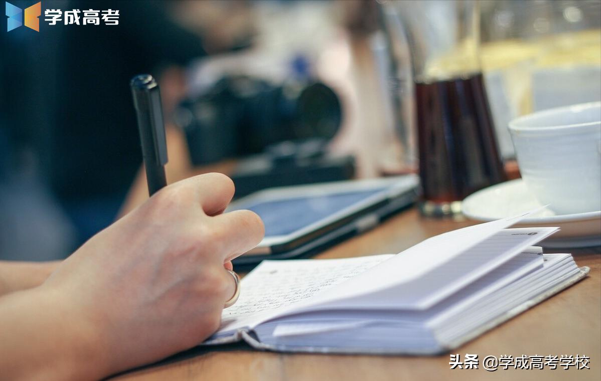 作文万能开头和结尾通用议论文,万能作文开头和结尾写作技巧