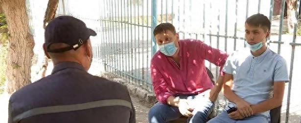 哈萨克斯坦恋童癖被强行化学阉割，上电视求饶：我的*生活性**被毁了