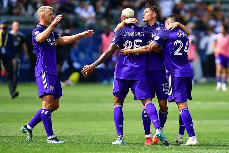 明天足球赛事分析,明天足球比赛查询