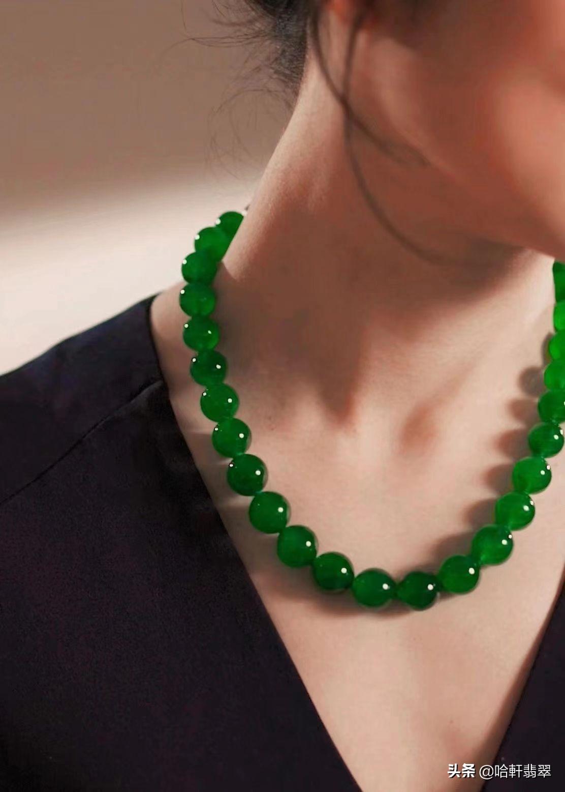 佳士得拍卖翡翠手镯图片,越贵越有人买