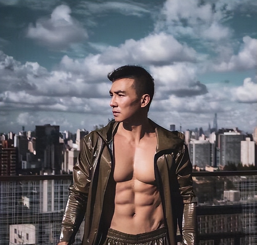 OMG！肥油咔咔掉！刘畊宏+李佳琦怎么让你“人财两空”？