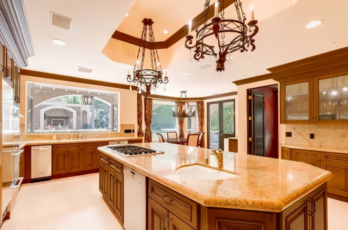 李梓萌康辉董卿朱军,朱军董卿鞠萍康辉李梓萌