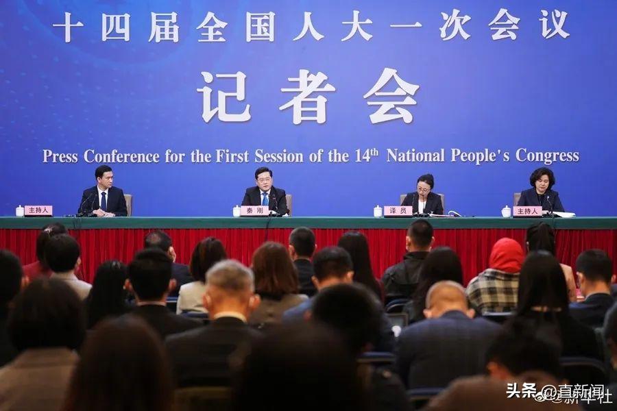 孙兴杰：两小时18次点名美国中国新外长示警或是“触底”信号丨慢点·访谈