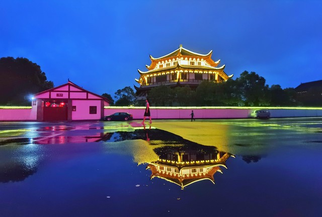 景德镇中国陶瓷书画院,陶瓷之都景德镇位于哪个省