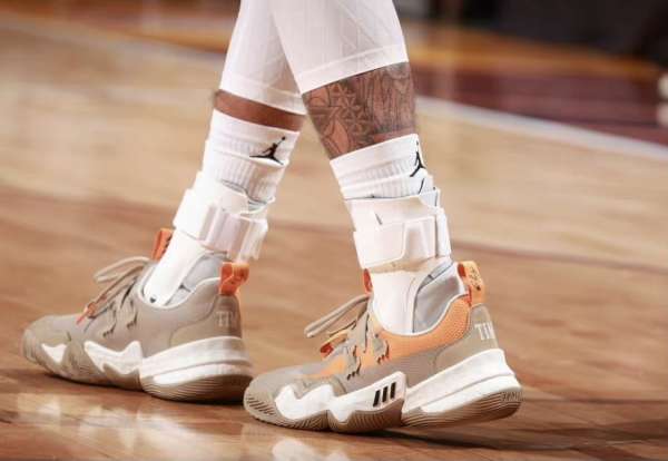 2022全明星战靴,2024年nba全明星名人赛上脚球鞋