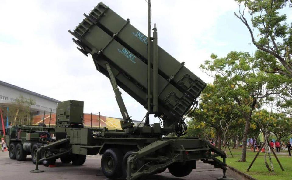 台岛成美国提款机，25家*火军**商下月集体“窜台”，家底快被掏空了