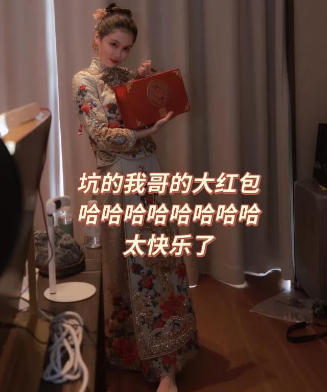 球球晒婚礼答谢宴视频,球球参加小邱婚礼