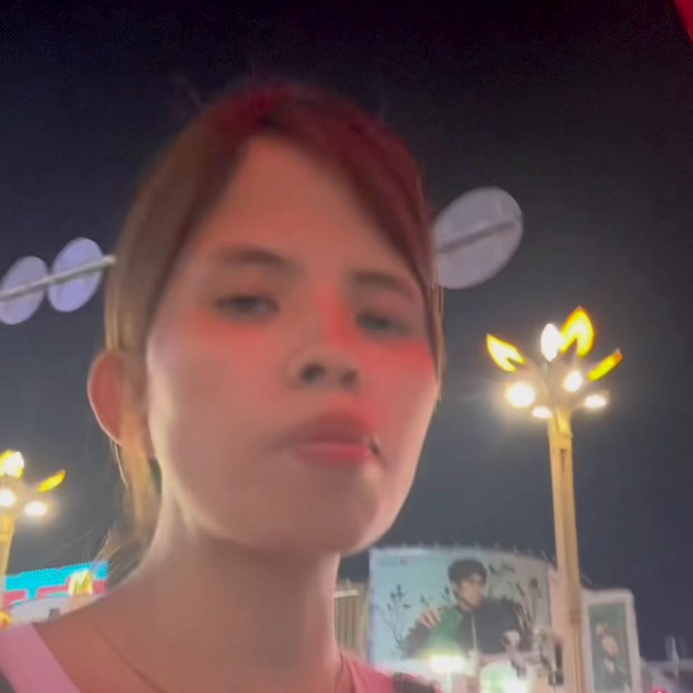 想那么多干嘛，好好直播赚钱养老妈。纸巾29.9元四包纸...