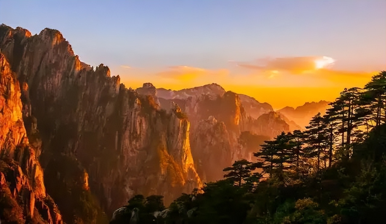 秋天落叶的诗句唯美短句,适合秋天发朋友圈的赞美秋天的诗