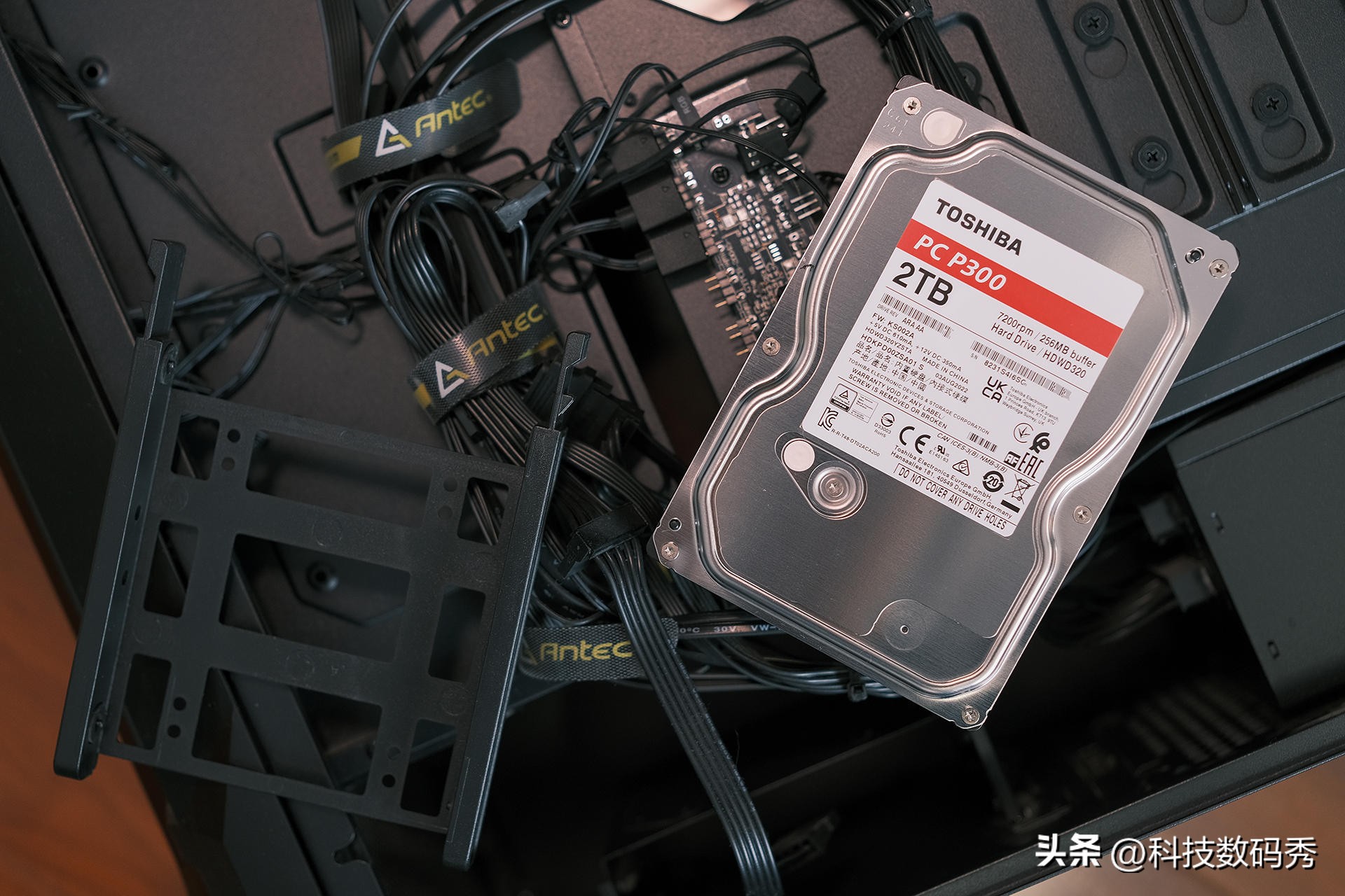 东芝p300硬盘对比希捷硬盘,东芝p300机械硬盘