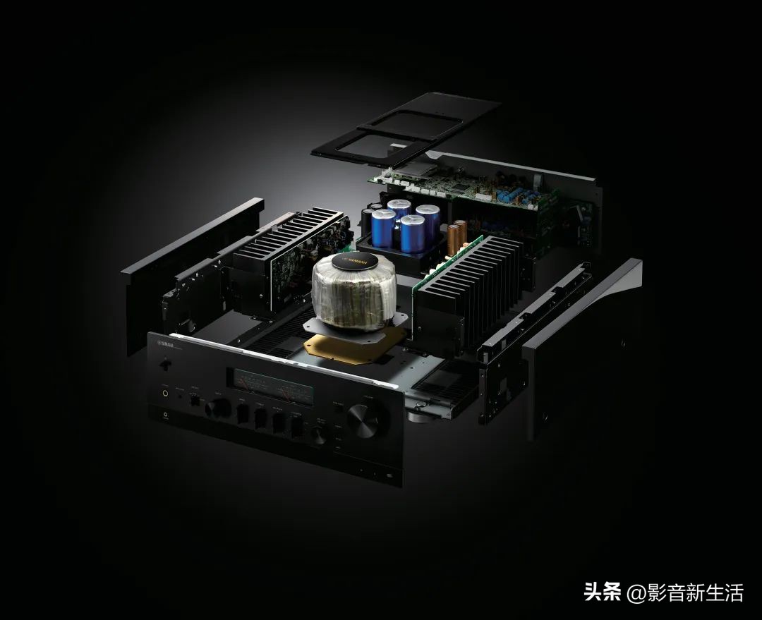 在客厅享受音乐,客厅高级感音响