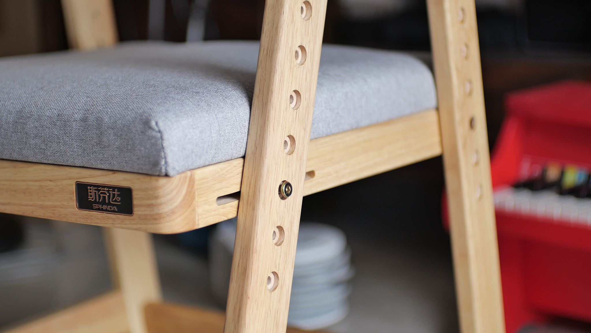 儿童实木学习桌怎么布置好看,斯芬达小鹿桌儿童实木学习桌