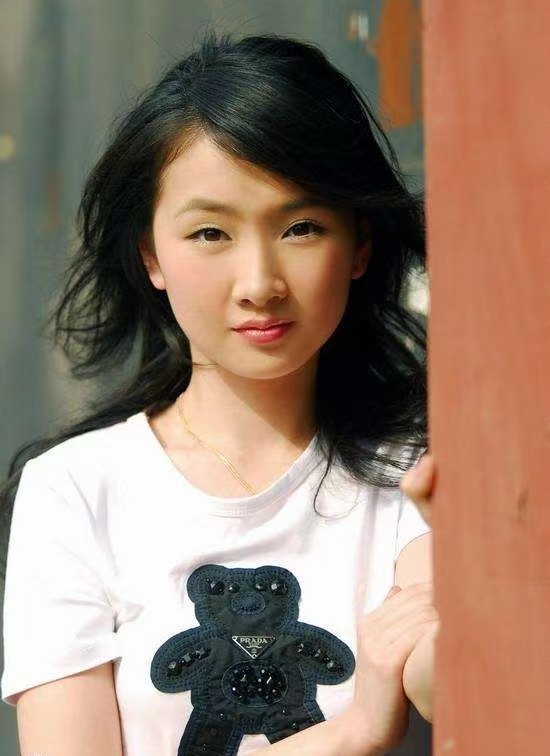 朱亚文和老婆沈佳妮的爱情,朱亚文深情表白沈佳妮