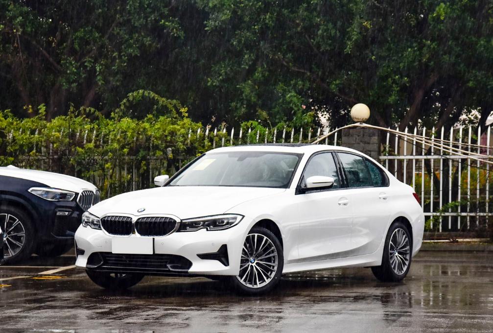 22款宝马320什么价格,22款的宝马320现在值多少