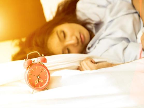 长期裸睡有什么好处和坏处,长期裸睡的人会怎么样