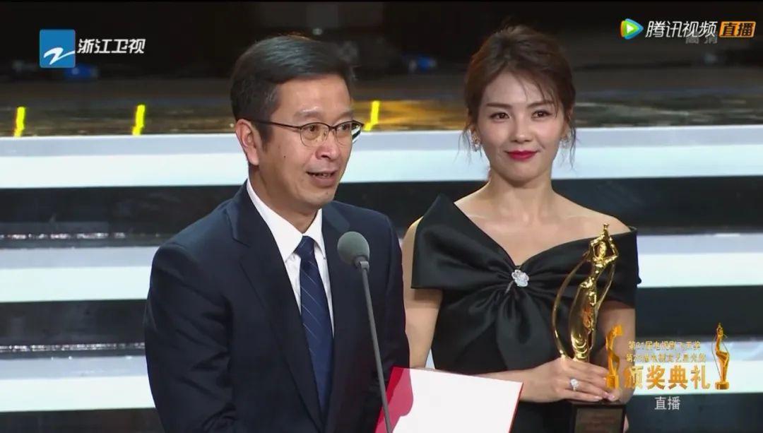 开播已拿下7个冠军，鹅家这部剧，打开了女性群像剧流量的天花板