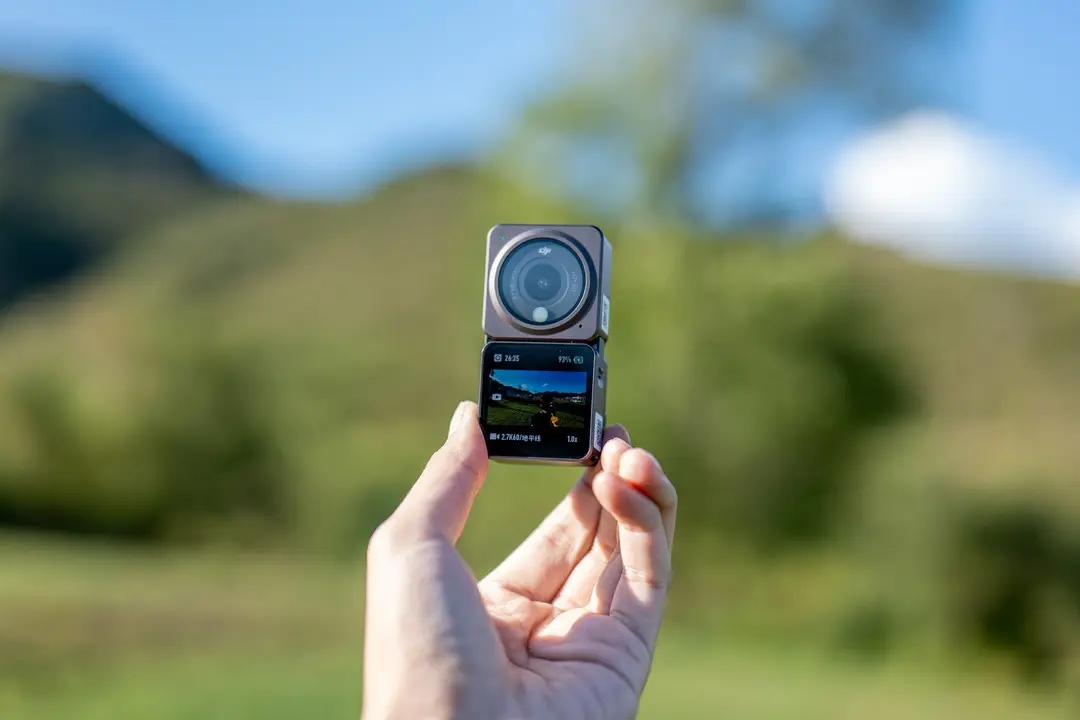 买运动相机好还是买全景相机好,运动相机到底要不要全景的