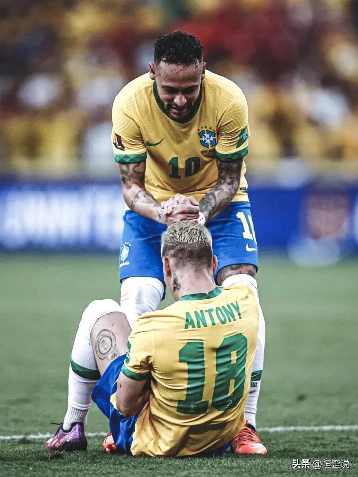 内马尔经典花式过人集锦,内马尔转圈射门原视频