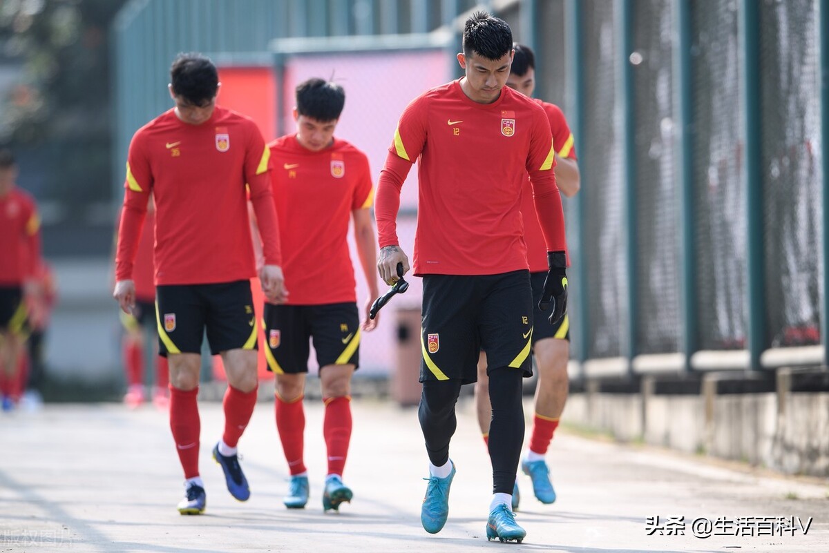 张玉宁鼓舞士气,张玉宁是中国足球的希望