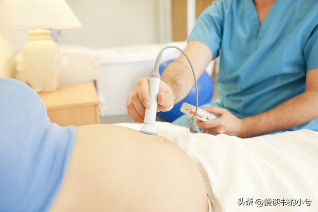 广东22岁女孩产下双胞胎悲剧了,女子顺产生下8斤大胖小子后续