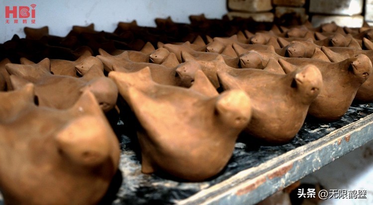 泥巴玩出名堂,谁玩泥巴玩出名堂