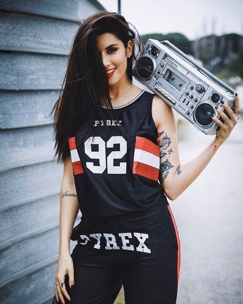 瓦伦蒂娜美女,瓦伦蒂娜女明星