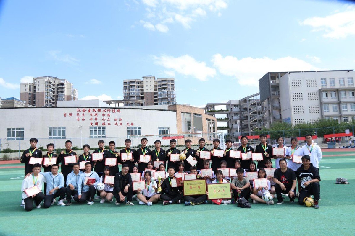 威宁县初中足球比赛成绩,威宁县第八中学足球赛直播