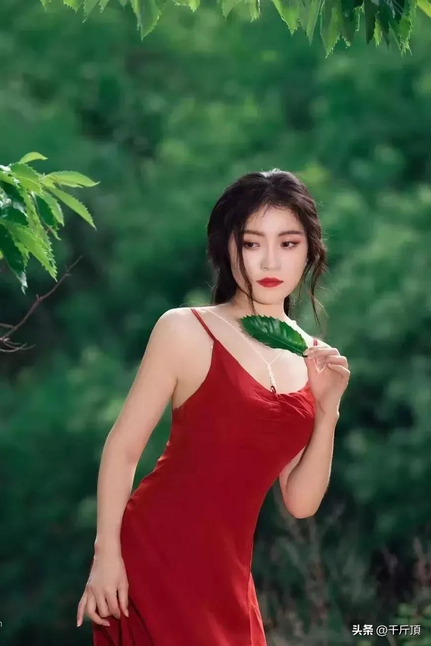 梦幽恋语曲绵柔，细雨抚琴醉情弦（原创/古风）