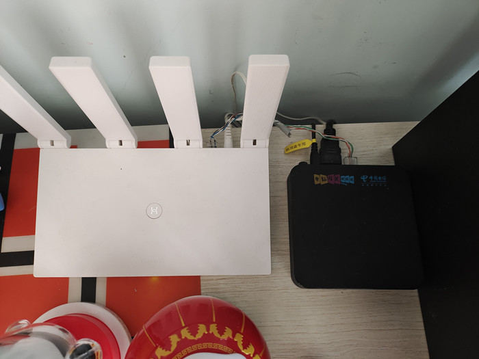 客厅一根网线怎么接路由器和电视,一看就会网线水晶头接法