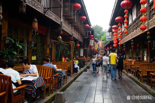 成都为何能受到外国人的喜欢，力超重庆，成为“领馆第三城”