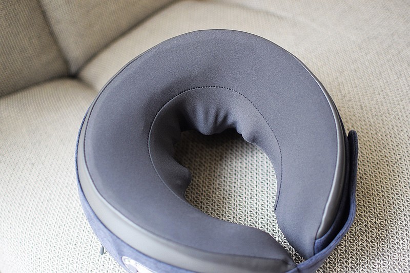 康佳颈部按摩仪自动多功能护颈仪,办公室颈椎按摩护颈仪