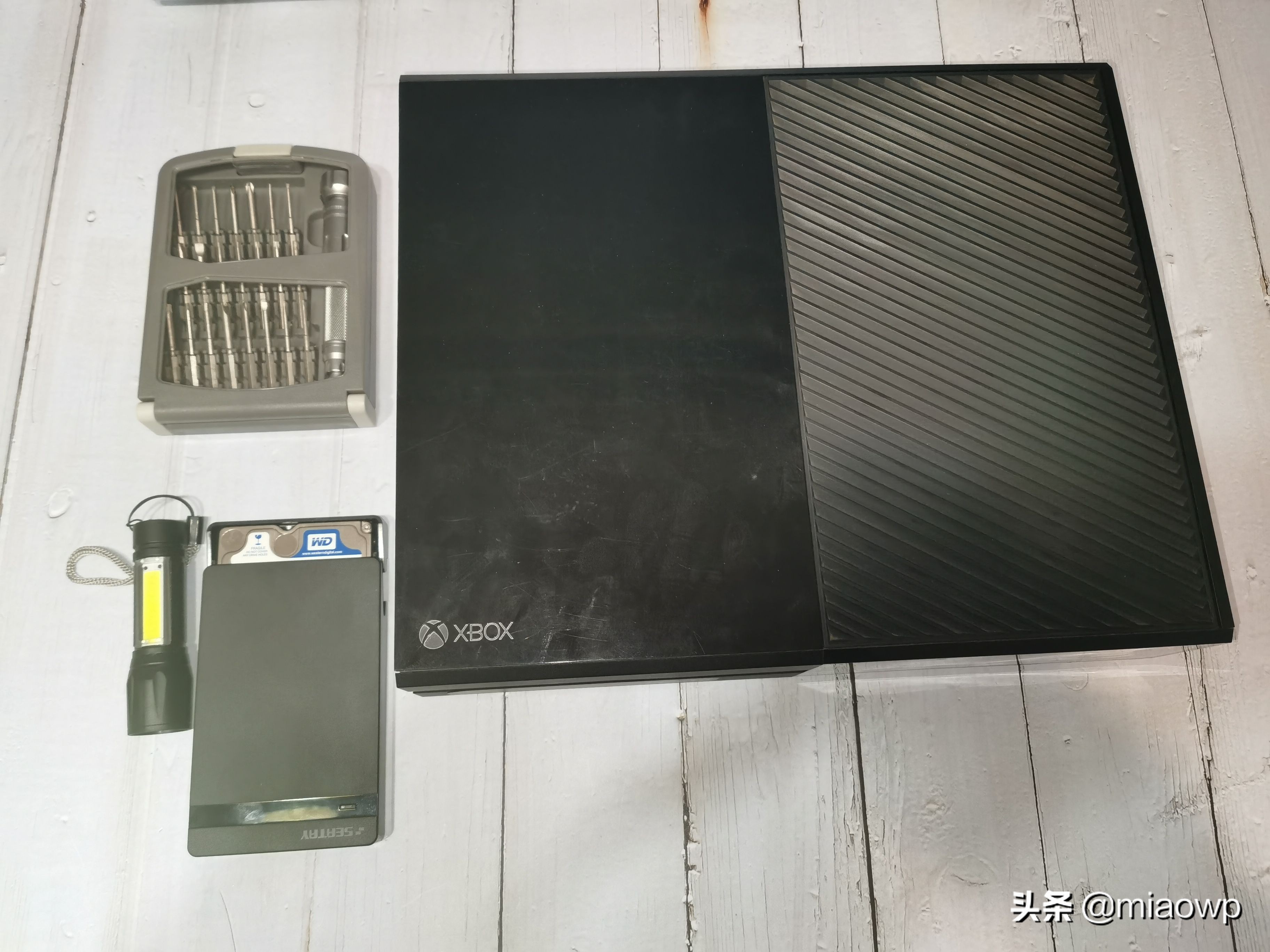 xboxonex黑屏维修,xboxone黑屏