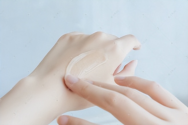 分享简单去黑头的方法,去黑头最有效的方法和攻略