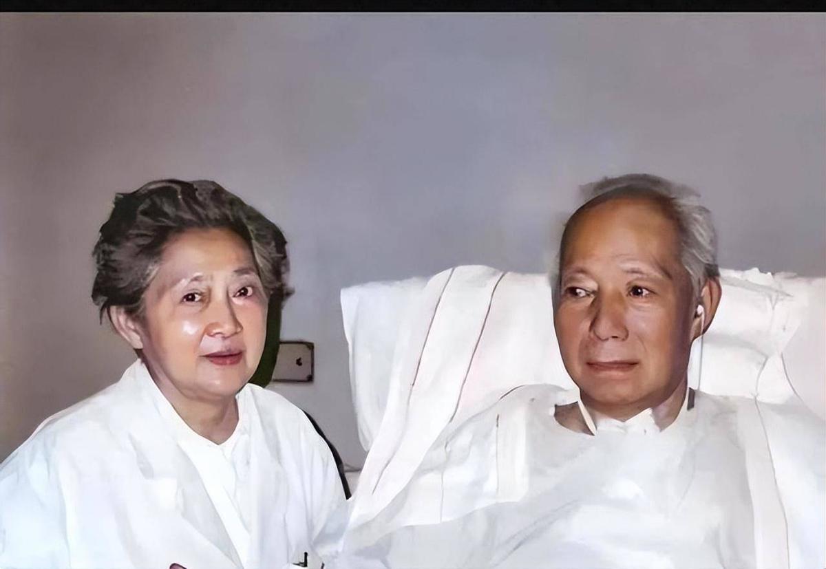 绾崇补寰峰浗灞犳潃鐘瑰お濂充汉,绾崇补灞犳潃鐘瑰お濡囧コ绾疄