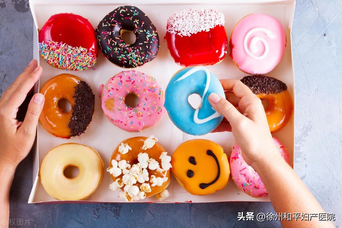 顺产时开十指有多疼？是塞进十根手指吗？