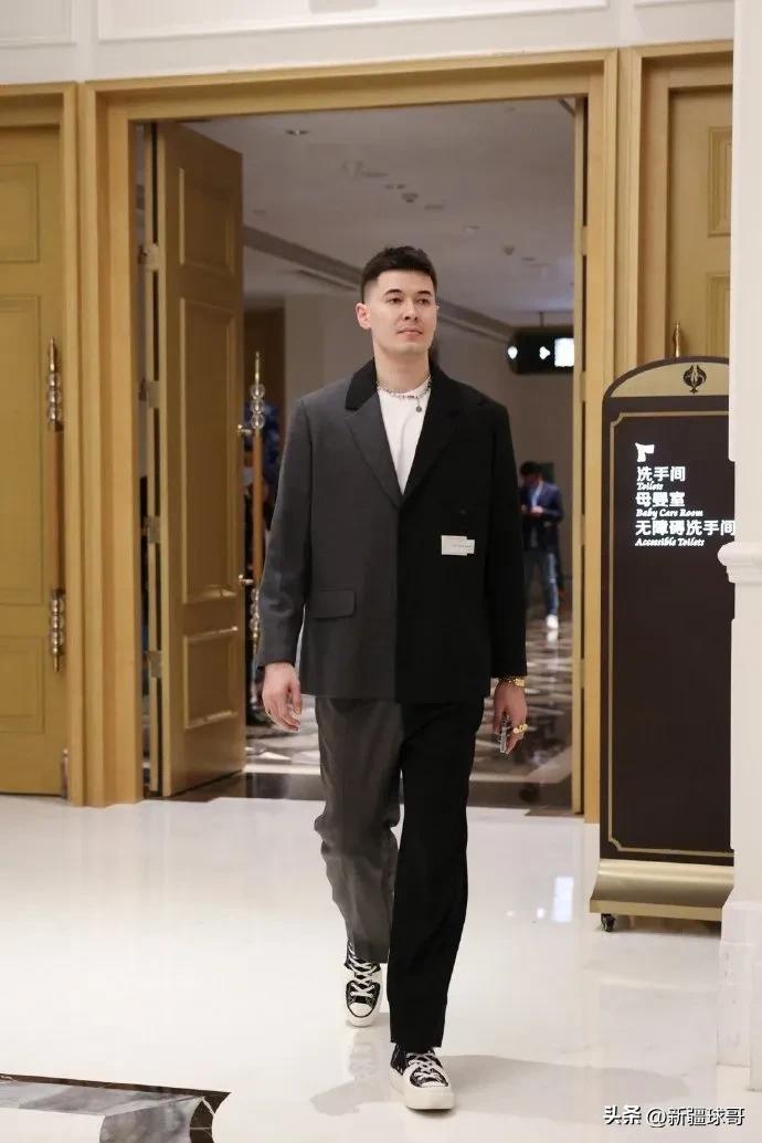 历史上穿过三号球衣的伟大球员,永远不要低估穿23号球衣的人