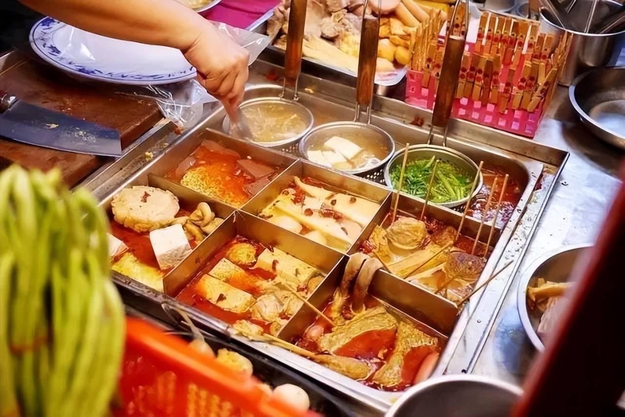 王贵仁砂锅麻辣烫调料,王贵仁砂锅麻辣烫加盟费多少钱