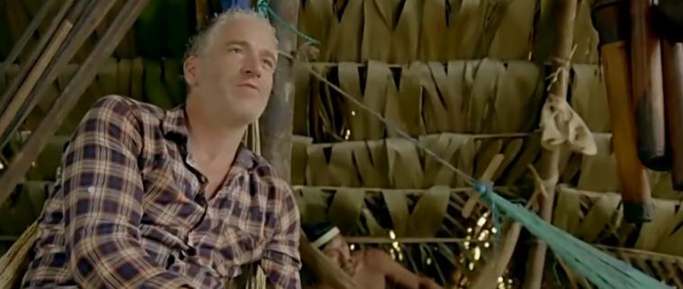 美国人在野外水中捕捉巨蟒,亚马逊河当地人水中抓巨蟒