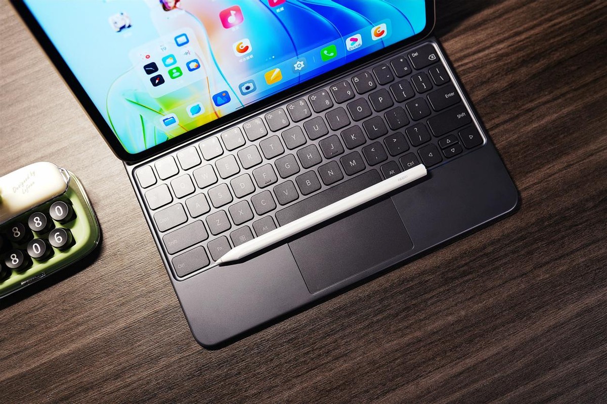 oppo平板手写体验,oppo平板智能触控键盘测评