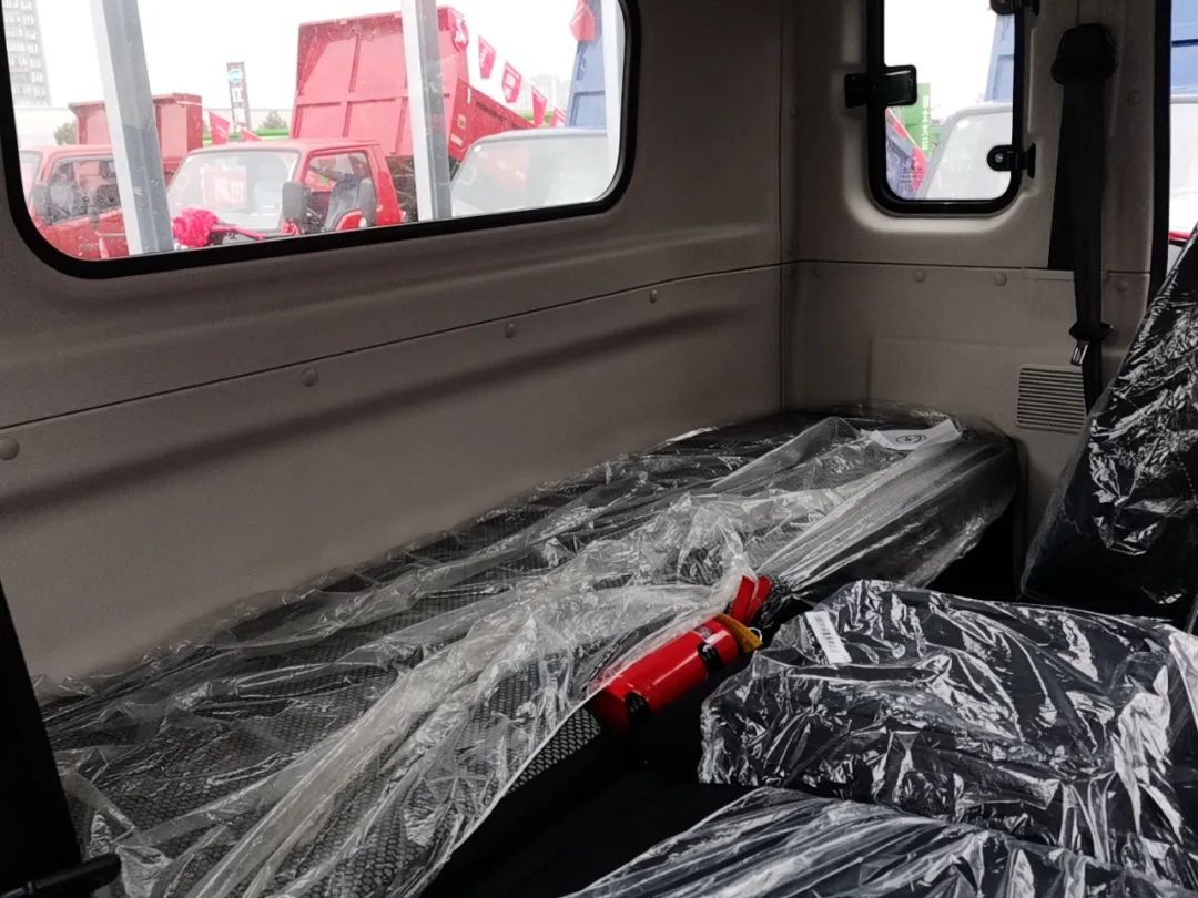 十堰龙信国际汽车城二手车过户,十堰龙信汽车城