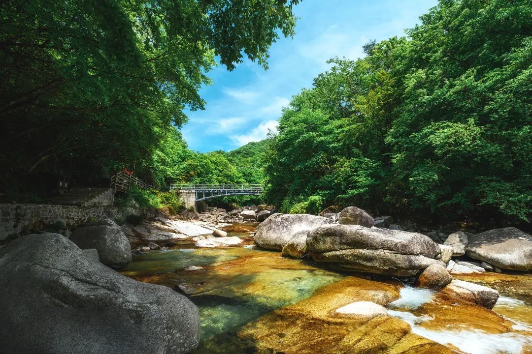 毕业旅行贵州景点攻略,成都毕业旅行的最佳去处最新报价