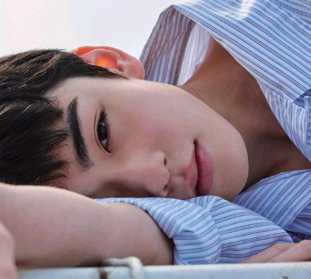 日本从小帅到大的男生藤间斋,藤间斋到底有多可爱