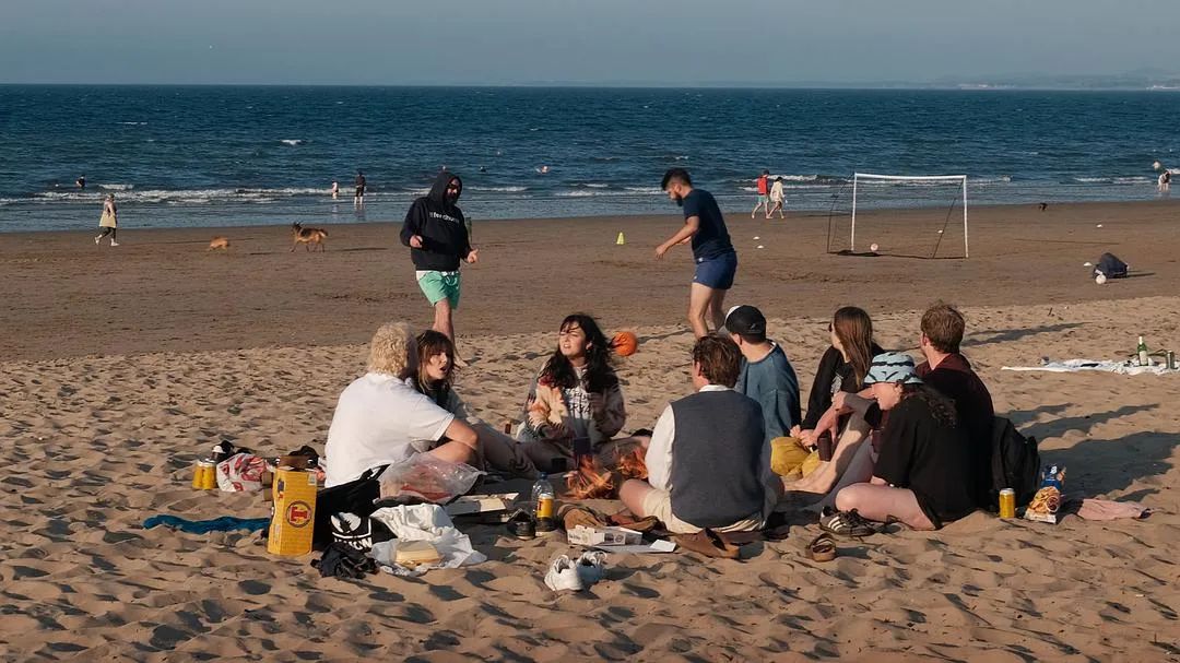 决定离婚的那一刻我释怀了说说,决定离婚前一晚她发了一条朋友圈