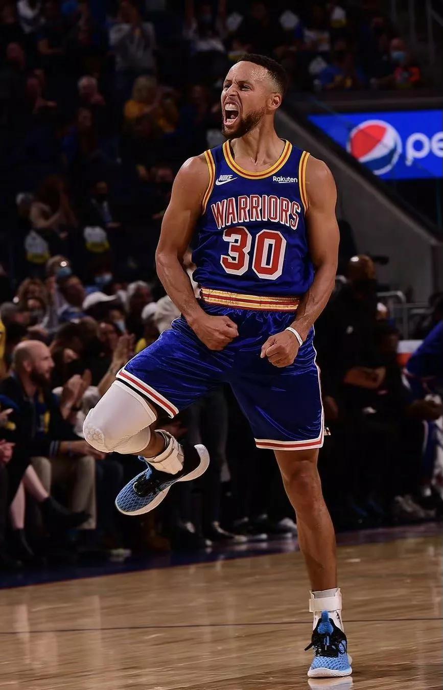 新王登基，三分王者史蒂芬.库里