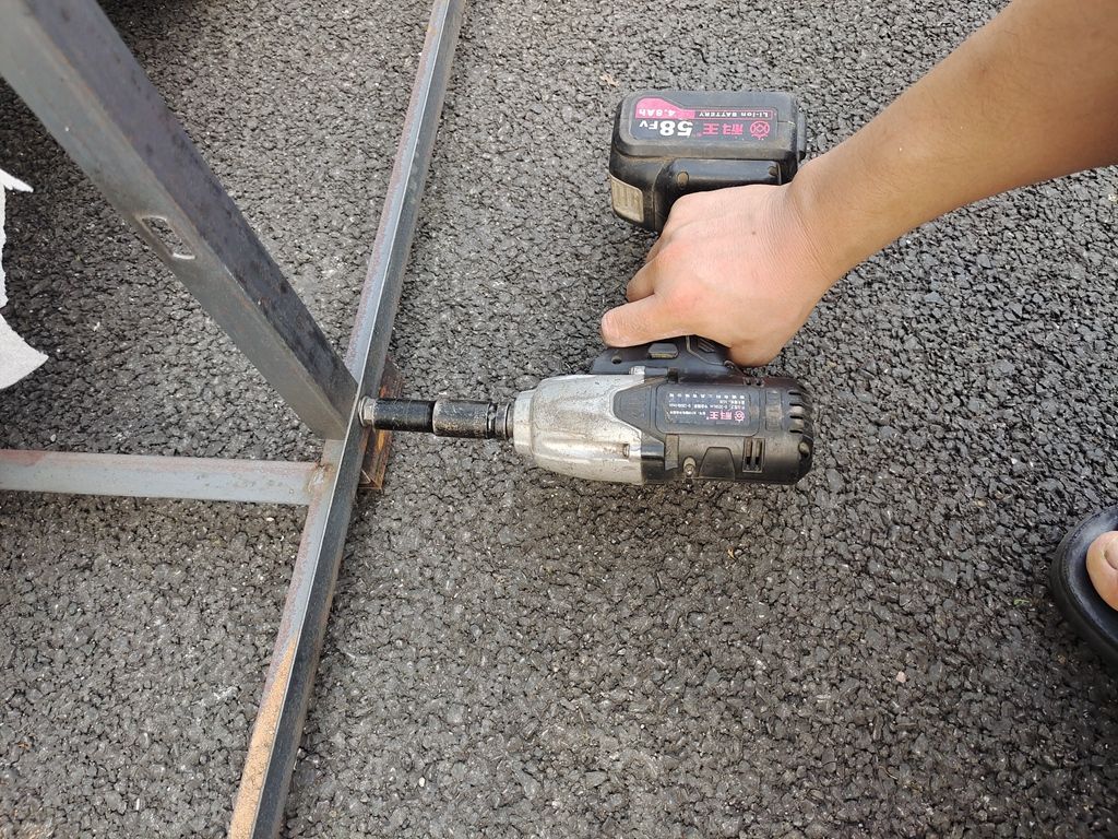 摩灵moi电动车银色,摩灵moi电动车视频